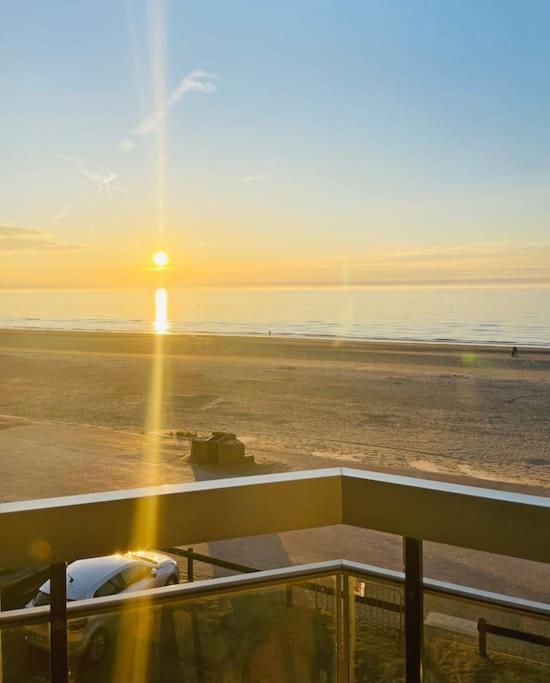 Appartement Vue Frontale Mer, 4 Personnes Bray-Dunes Eksteriør billede